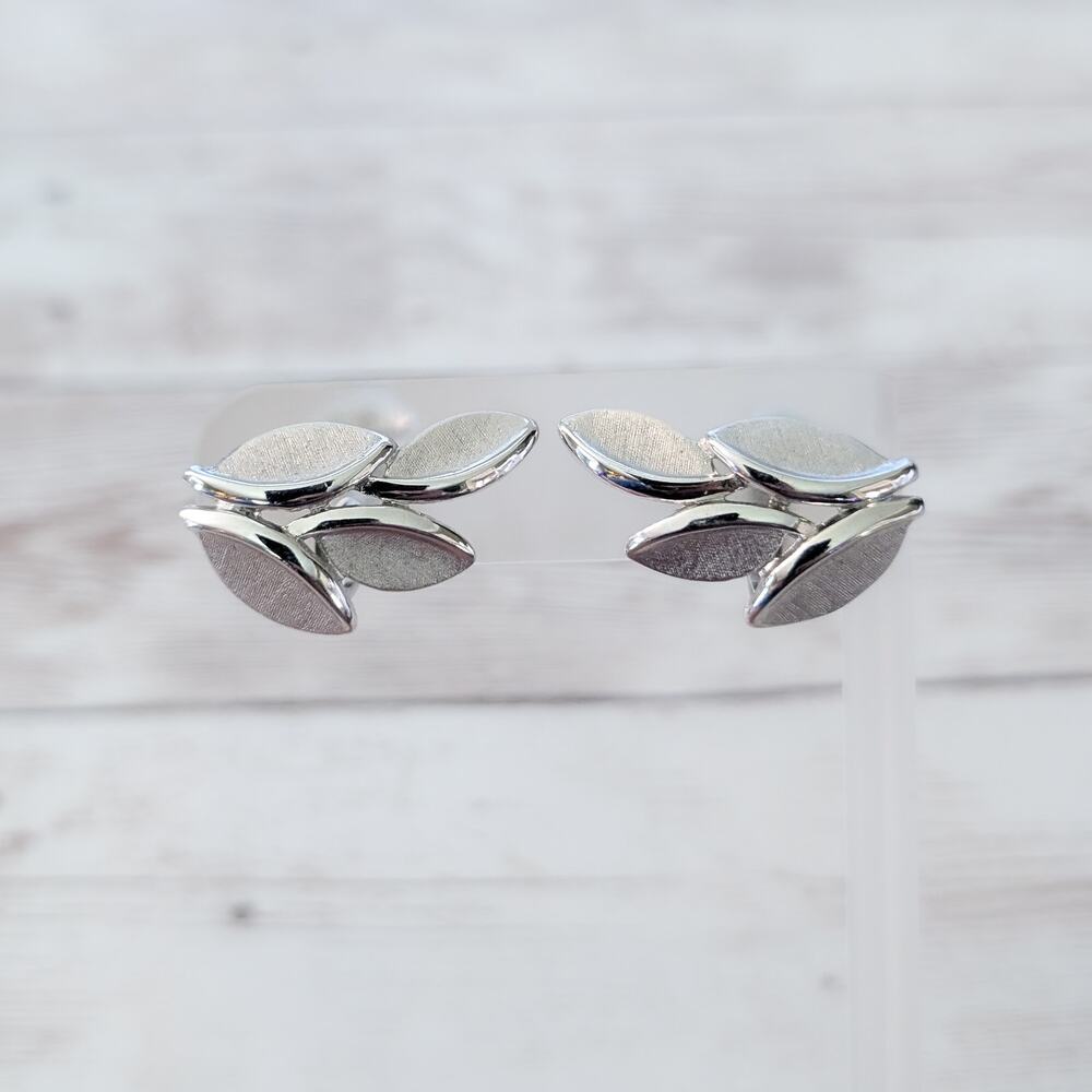 Vintage Trifari Clip On Earrings Large Statement Unusual Silver Tone